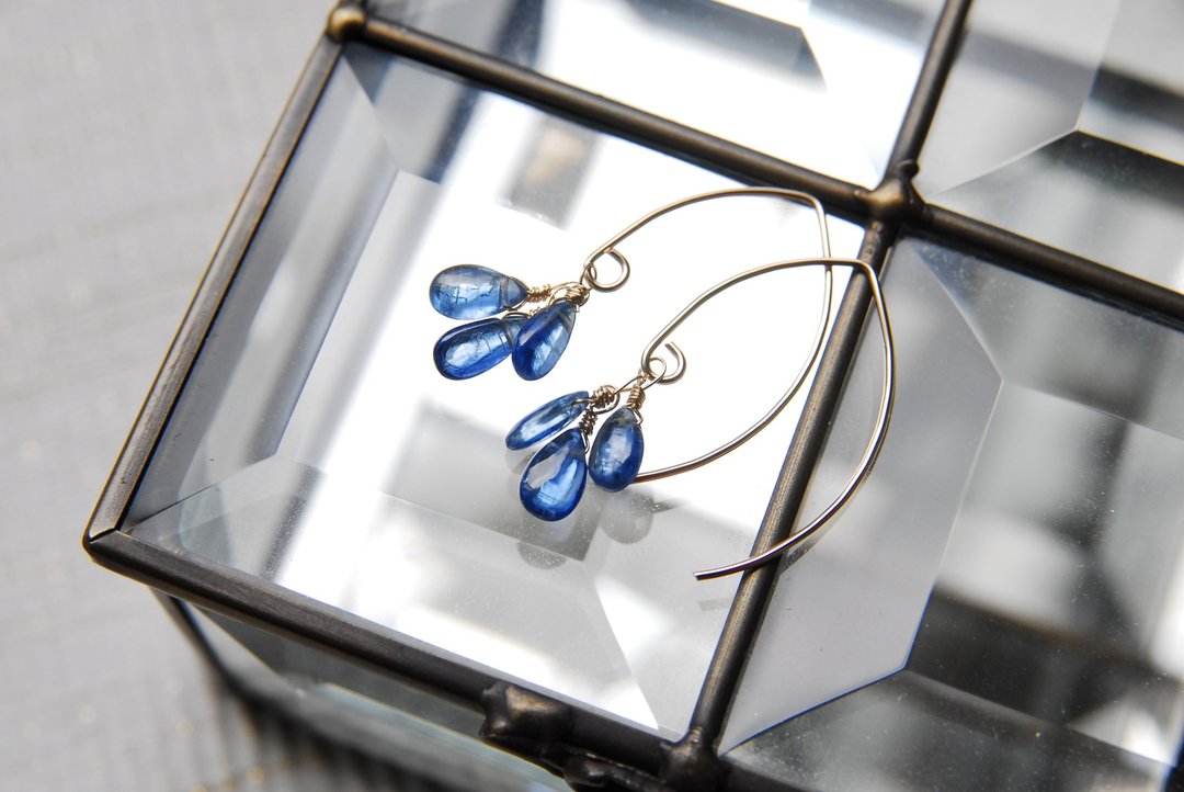 Gemstone quality Kyanite 3 Marquis Hook Earrings 14kgf - 耳环/耳夹 - 宝石 蓝色