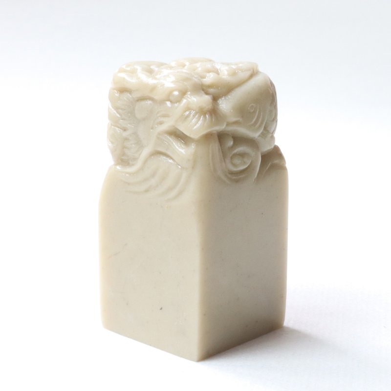 【客制】手工姓名印章青田石鱼化龙方章 - 印章/印台 - 石头 灰色