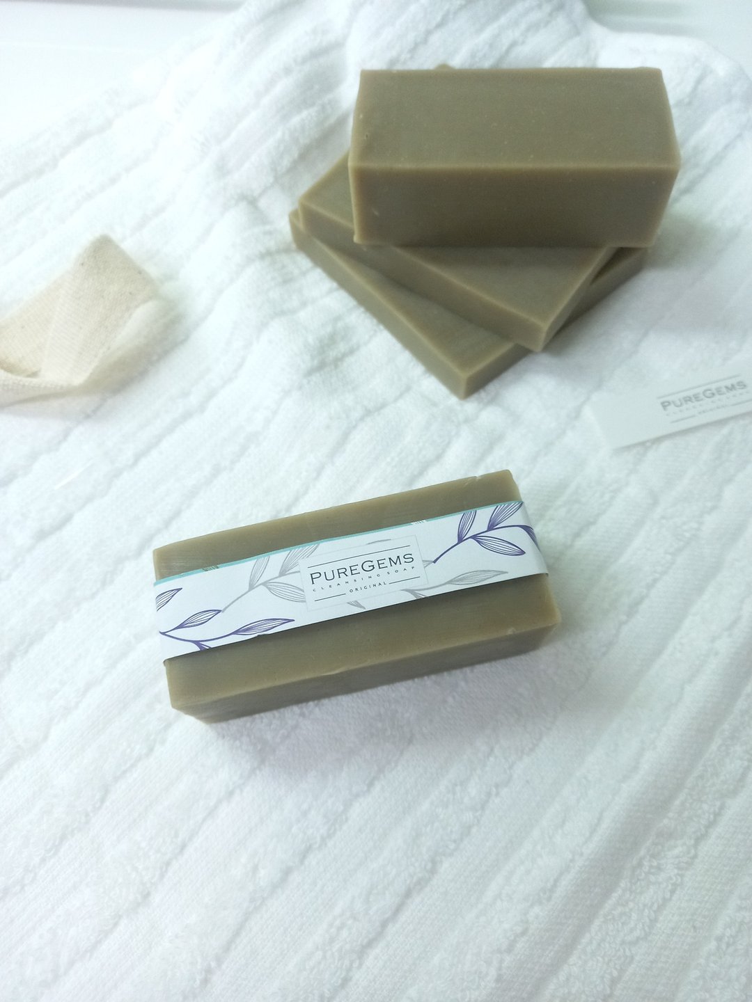 PUREGEMS 。艾草 。香茅 薄荷。手工小皂 。手握感佳。 - 肥皂/手工皂 - 其他材质 绿色