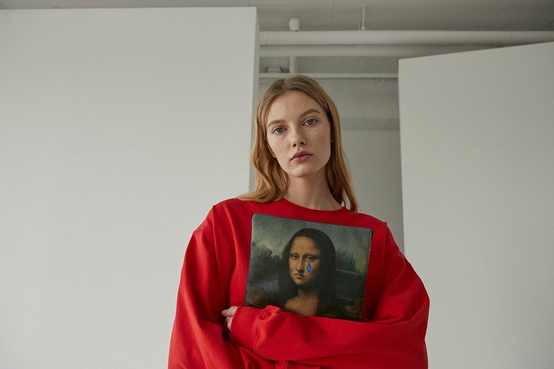 不开心蒙娜丽莎手拿包 - 手提包/手提袋 - 其他人造纤维 多色