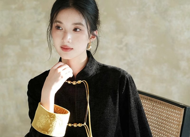 新中式復古中國風 丝绒压花老钱风 外套/半裙 - 女装上衣 - 聚酯纤维 多色