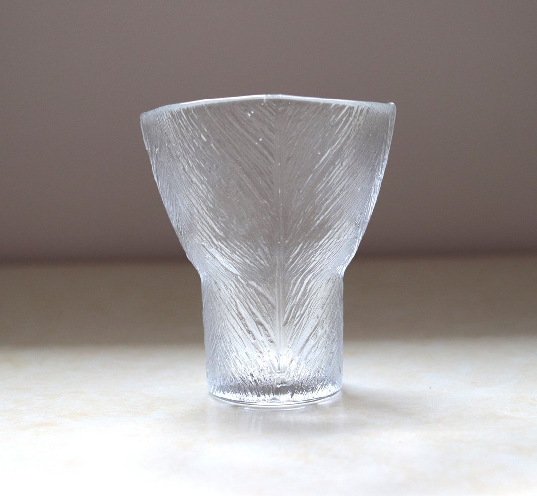 芬兰 iittala Tuuli 风的线条厚实玻璃花器烛杯 - 花瓶/陶器 - 玻璃 透明