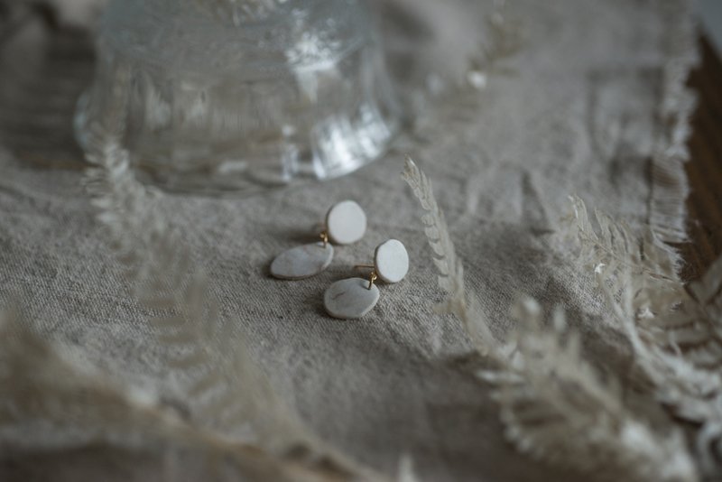 Tao│陶系列 - 一片一片 - 耳环/耳夹 - 陶 白色