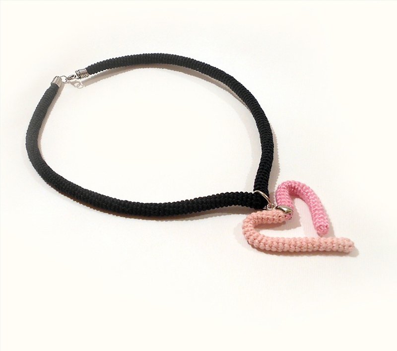 Crochet Necklace Sweet Pink Heart - 项链 - 绣线 粉红色