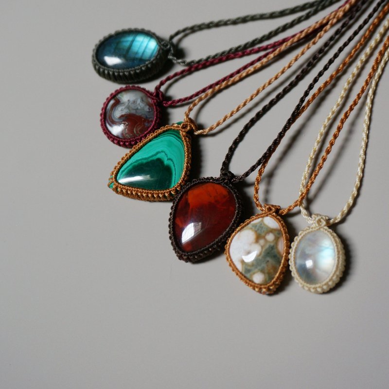 | MC | 天然裸石简洁项链 拉长石疯狂玛瑙孔雀石南红玛瑙海洋碧玉 - 项链 - 宝石 