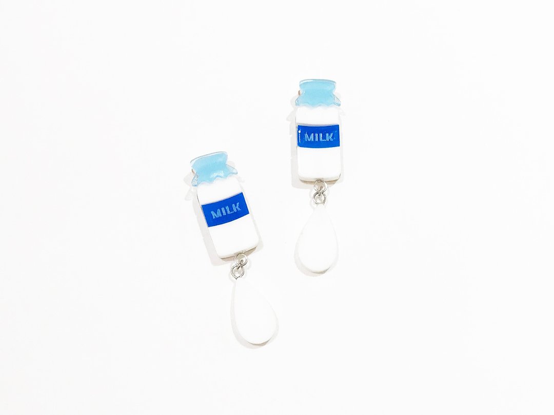 Milk earrings / earrings - 耳环/耳夹 - 压克力 蓝色