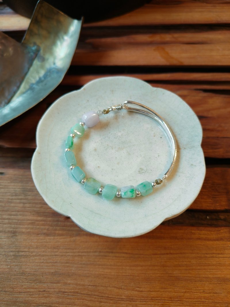 天然翡翠随形珠手链 925纯银半手镯 转运招福・日常守护 - 手链/手环 - 玉石 绿色