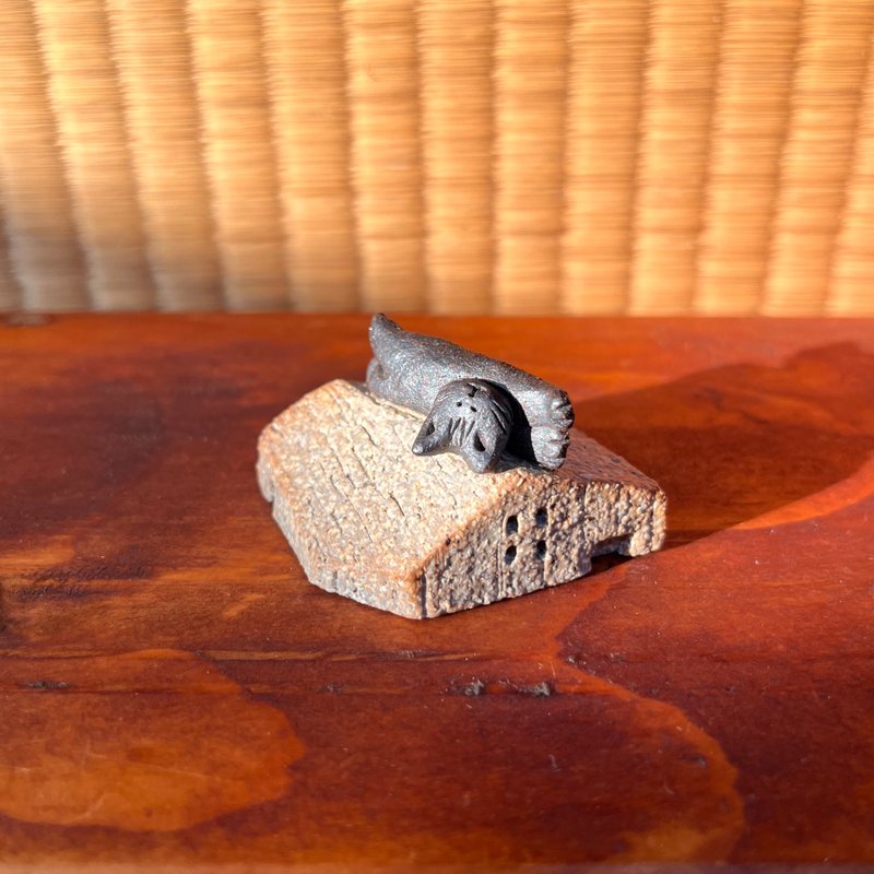 屋顶上的放风时光 / 线香座 / 陶 - 香薰/精油/线香 - 陶 咖啡色