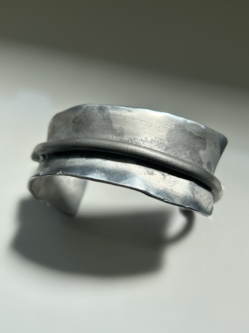 手镯“Rugged” - 手链/手环 - 其他金属 