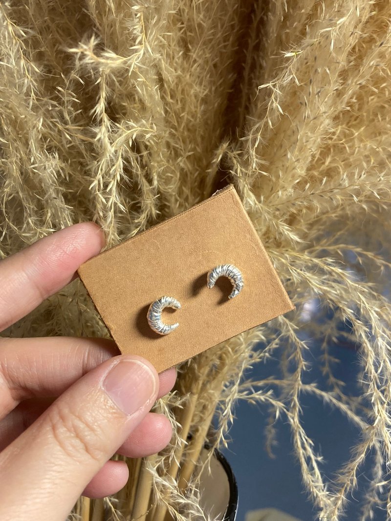 牛角面包耳针 - 耳环/耳夹 - 纯银 银色