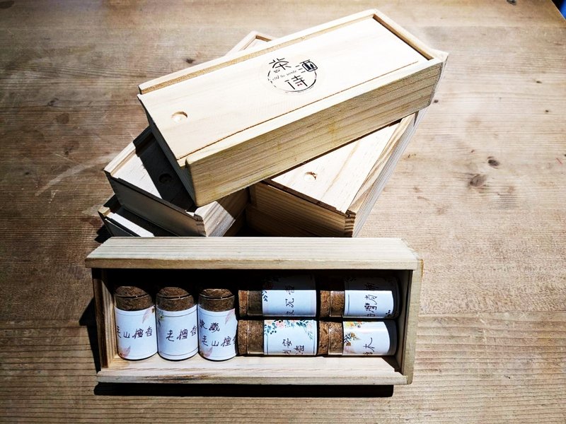 降价清仓~ 木头本身微瑕疵 优惠香粉礼盒组 - 香薰/精油/线香 - 木头 