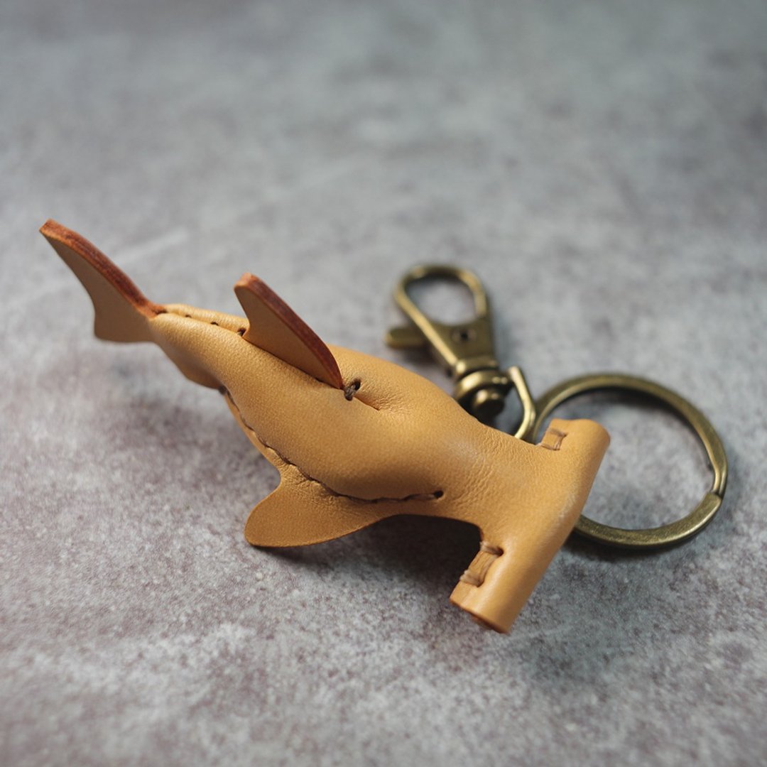植鞣皮革 海洋生物 黄棕 双髻鲨 Hammerhead shark Key holder - 钥匙链/钥匙包 - 真皮 黄色