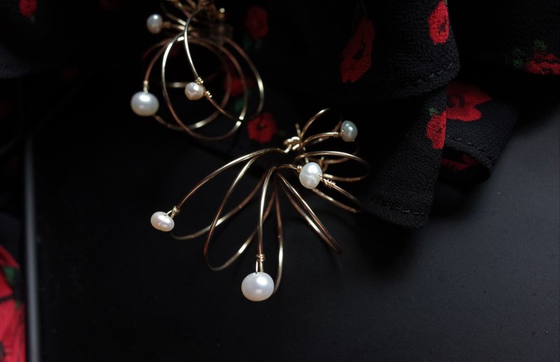 L'Ocean 系列 海涛の情绪 14K注金天然珍珠耳环 - 耳环/耳夹 - 珍珠 金色