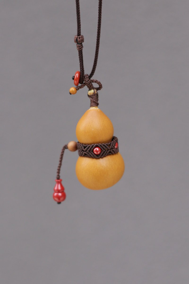 春秋原创设计 | 天然葫芦 全手工编绳 高含量朱砂 | 吊坠 项链 - 项链 - 植物．花 红色