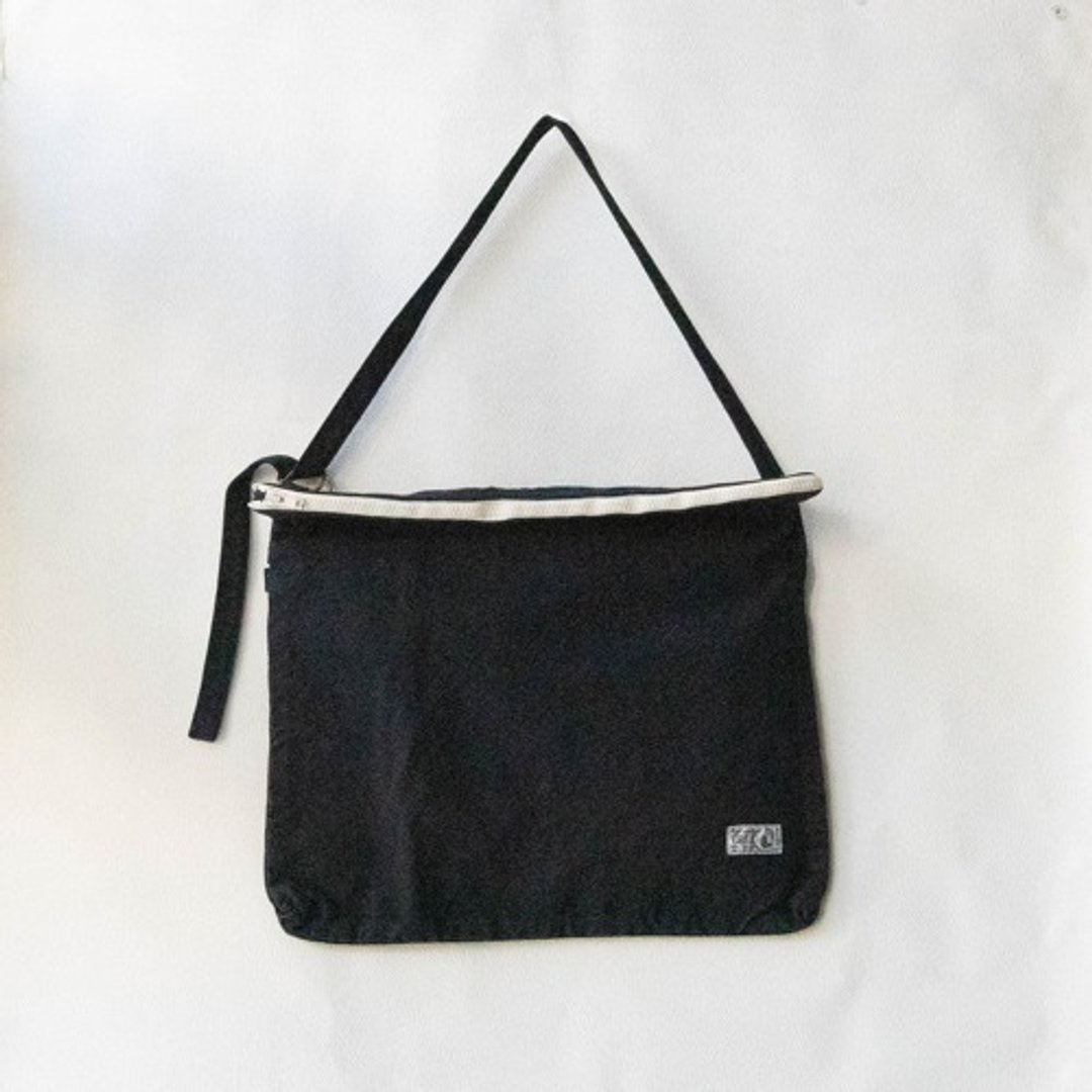 Canvas shoulder [black navy blue] (VC-35) - 侧背包/斜挎包 - 其他材质 黑色
