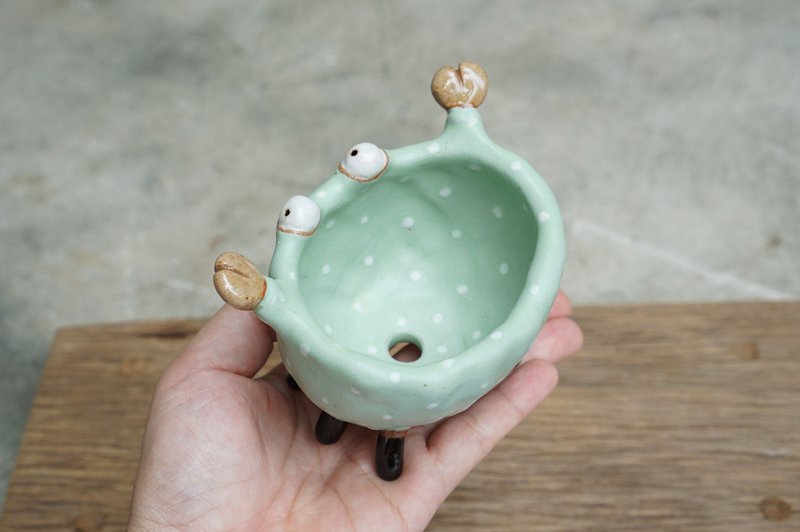 Crab plant pot handmade ceramic - 植栽/盆栽 - 陶 蓝色