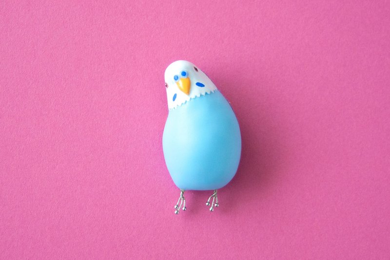 Scarecrow rooster brooch aqua - 胸针 - 塑料 蓝色