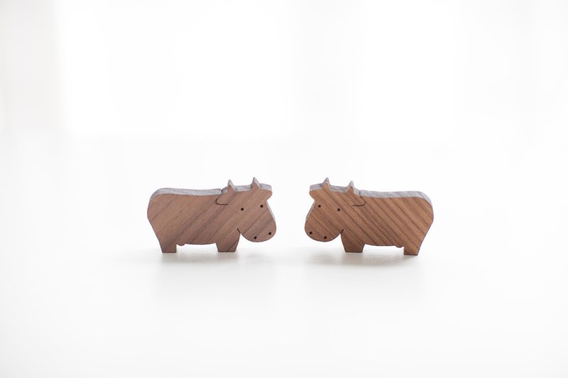 定制化圣诞节姓名礼物柚木/胡桃木原木深色造型木片 - 牛牛 - 钥匙链/钥匙包 - 木头 咖啡色