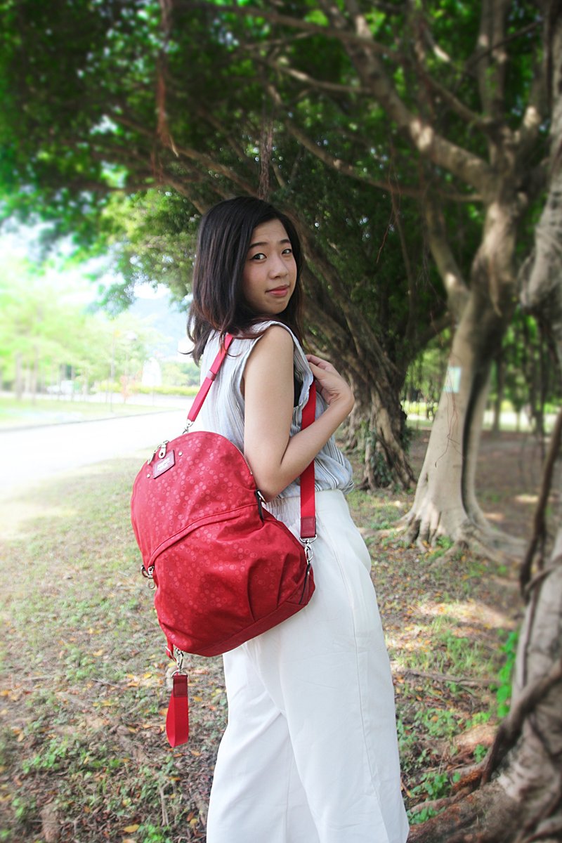 【轻熟舞媚】尼龙三用包-酒漾红(MIT台湾制造) - 侧背包/斜挎包 - 尼龙 红色