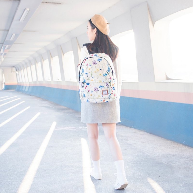 Breezy Bouquet  花海的迷思 后背包 - 后背包/双肩包 - 防水材质 