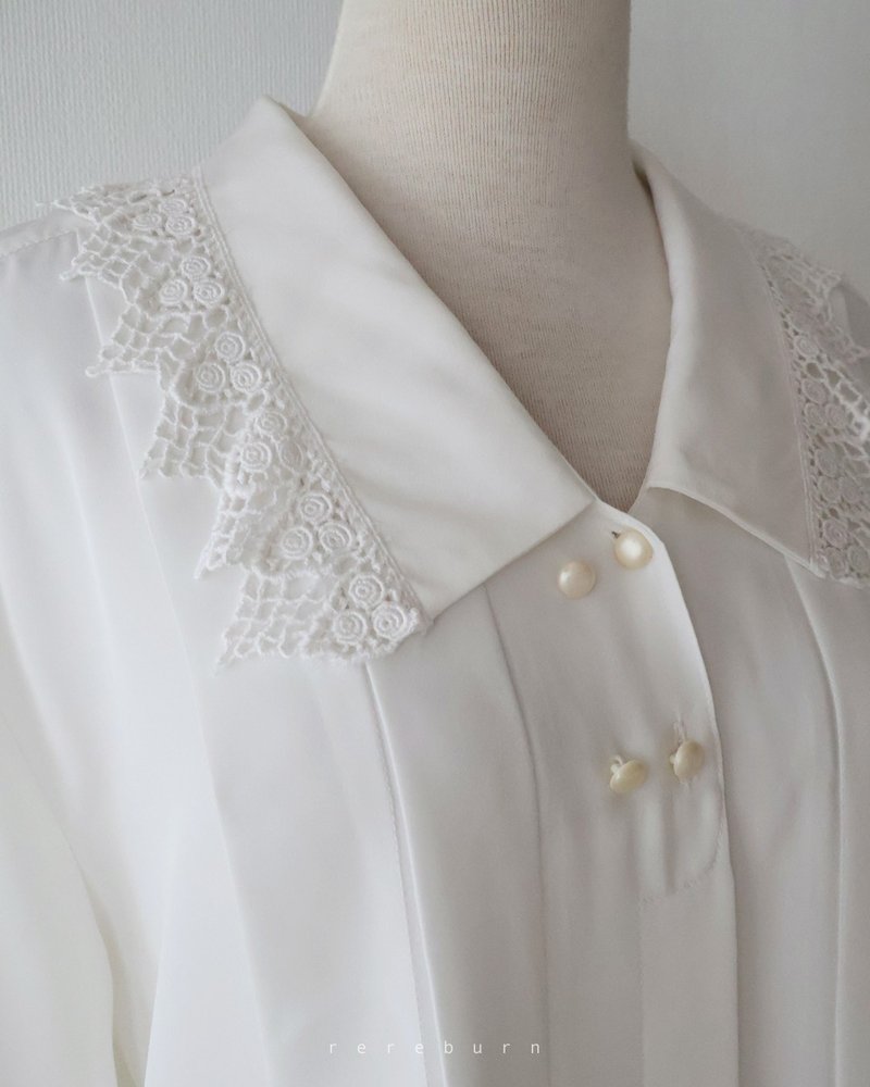 复古刺绣领宽松欧美版型短袖米黄古着衬衫 - 女装衬衫 - 聚酯纤维 黄色