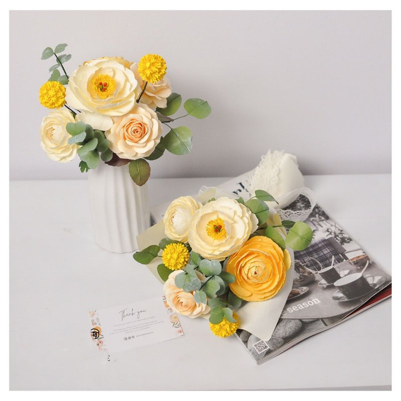 Shining Roes- Paper Flowers Bunch In Craft Box - 干燥花/捧花 - 环保材料 