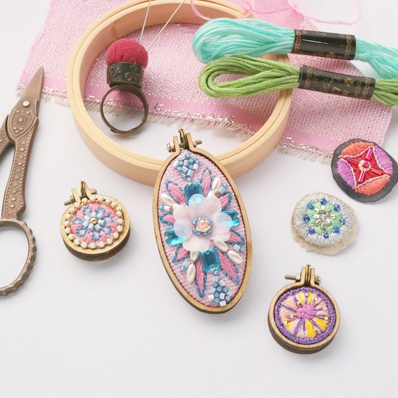 【老花砖系列】手工刺绣配色工作坊 - 编织/羊毛毡/布艺 - 棉．麻 