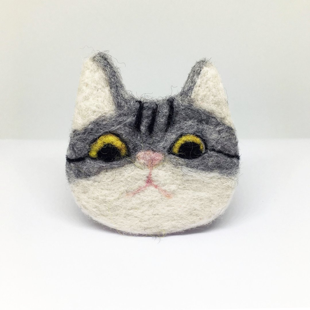 羊毛毡 Q版  猫咪 胸针 - 胸针 - 羊毛 银色