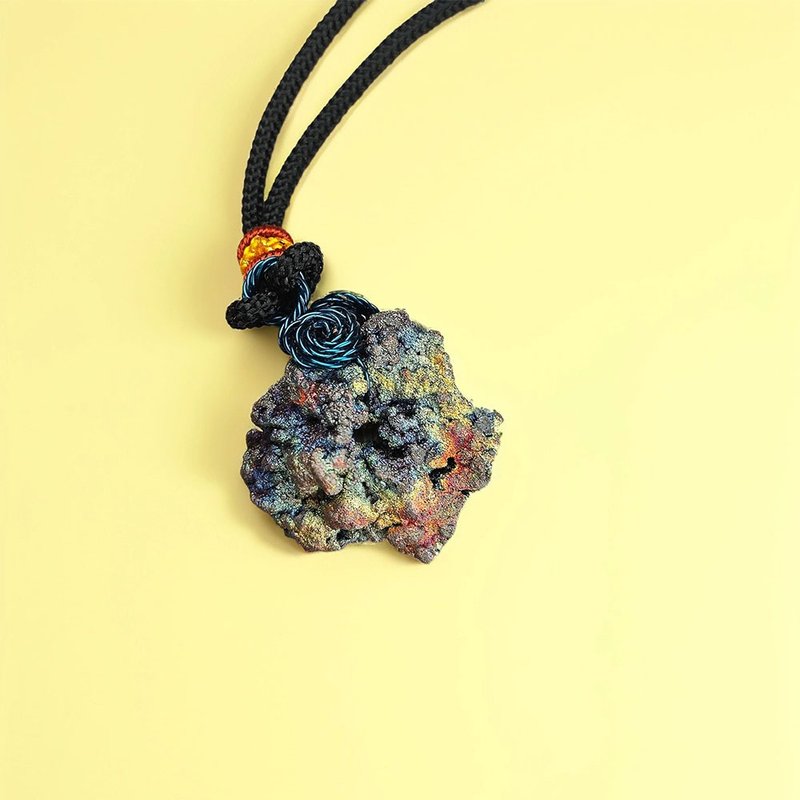 珊瑚胆活石吊坠 招财 升运 冥想 改善气场 癖邪 - 项链 - 石头 金色