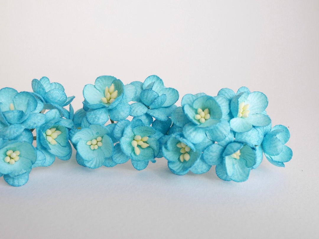 Paper flower, 50 pieces, size 2.5 cm. Cherry blossom, Sakura, Aqua blue color. - 木工/竹艺/纸艺 - 纸 蓝色