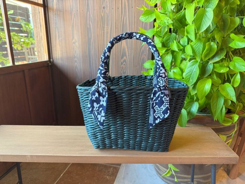 扭花编织的篮子包 - 手提包/手提袋 - 纸 绿色