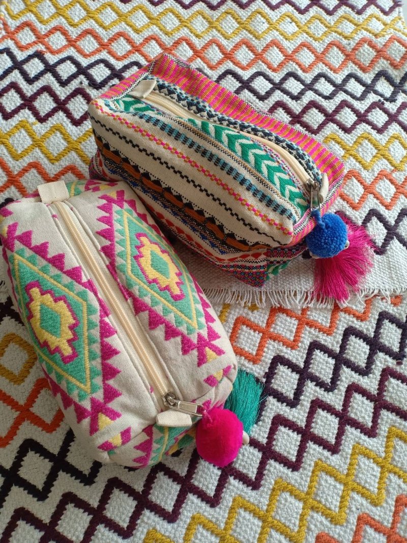 缇花漾化妆包 / BOHO 年度特卖 - 化妆包/杂物包 - 棉．麻 