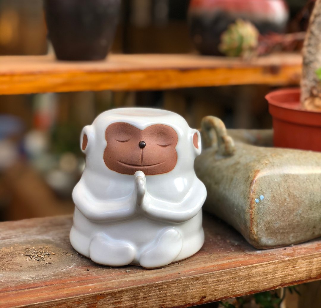 佛系礼物 四不猴陶杯 茶杯 咖啡杯 青瓷汝窑润白釉色 - 茶具/茶杯 - 陶 白色