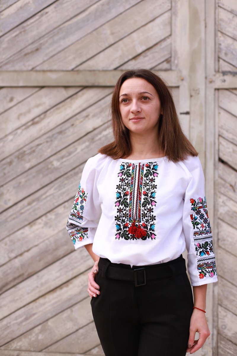 embroidered ukrainian embroidery traditional clothes shirt - 女装衬衫 - 其他材质 白色