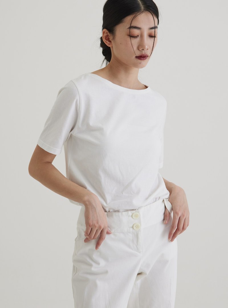 船型领短袖上衣 有机棉 白色 - 女装 T 恤 - 棉．麻 白色