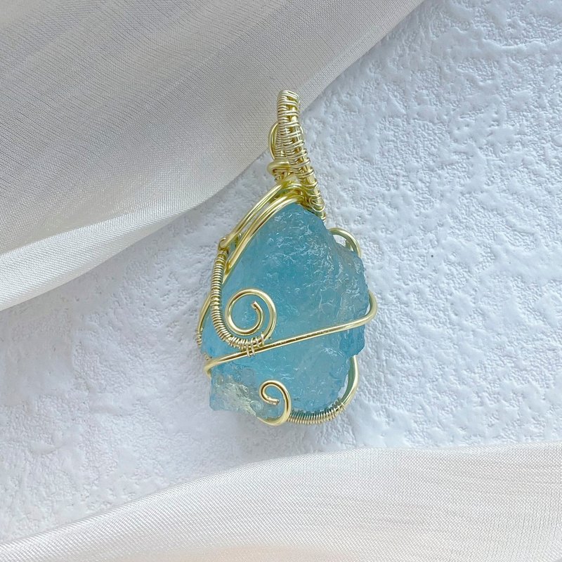 【海蓝宝原石】手作水晶吊饰项链 / 天然半宝石 - 吊饰 - 水晶 蓝色