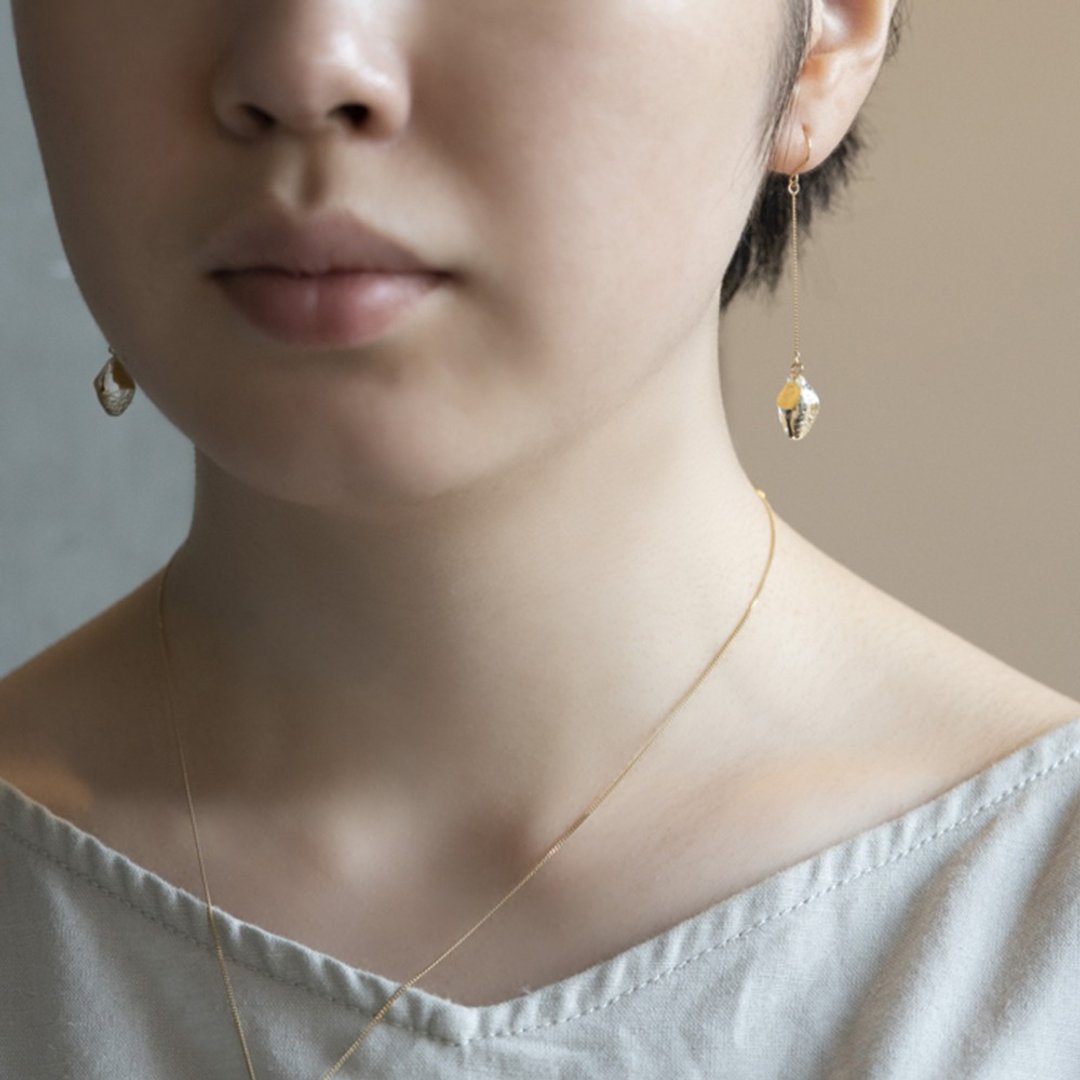 【Hario LWF】10K 金箔手工玻璃垂坠耳环 - 耳环/耳夹 - 玻璃 透明