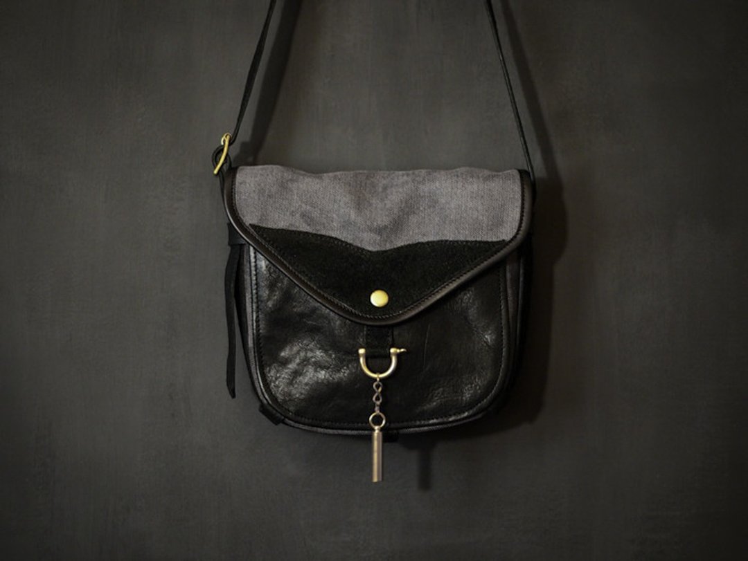 The Wayfarer's Bag - Type.2 - 旅人马鞍包黑色拼布款 - 侧背包/斜挎包 - 真皮 黑色