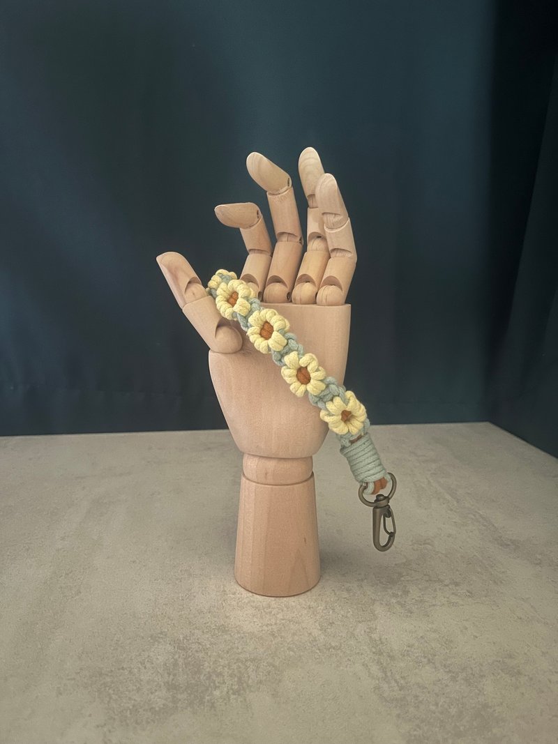 9朵花 手机链 钥匙圈 挂绳 - 钥匙链/钥匙包 - 棉．麻 