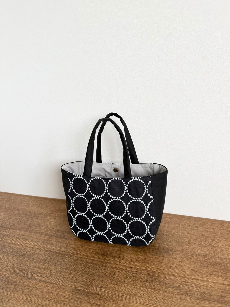 圆形托特包 - mina perhonen tambourine - 手提包/手提袋 - 棉．麻 蓝色