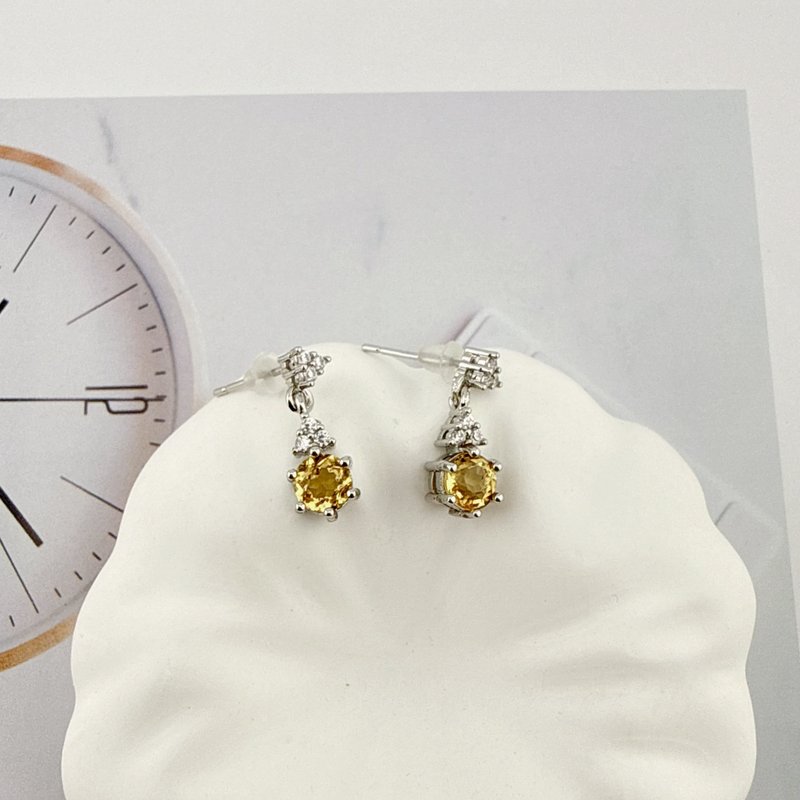 引财之光//黄水晶耳环//925 纯银针铜拖 - 耳环/耳夹 - 水晶 