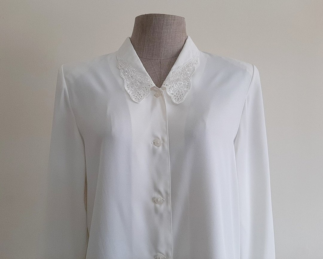 Small Vintage Off White Lace Collar Blouse Womens Long Sleeve Shirt S - 女装上衣 - 聚酯纤维 白色