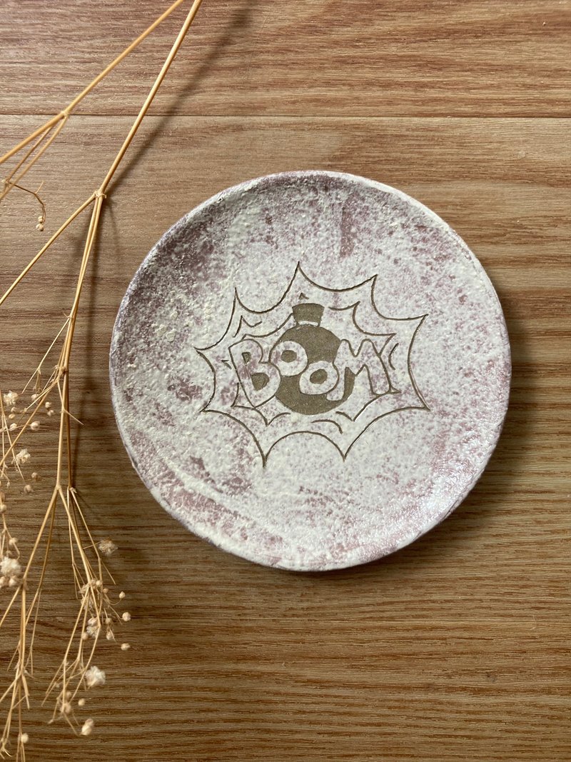 美式漫画风格小盘11cm - 浅碟/小碟子 - 陶 白色