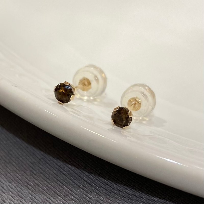 【K14 实心金 烟水晶】14K 金 3mm 钉镶式 烟水晶 (Smoky Quartz) 耳环 14KP7 12月诞生石 【SOLID GOLD】 - 耳环/耳夹 - 其他金属 咖啡色