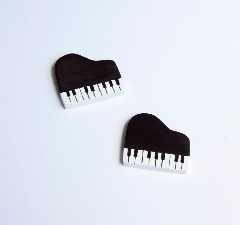 Piano．小胸针 - 胸针 - 粘土 黑色
