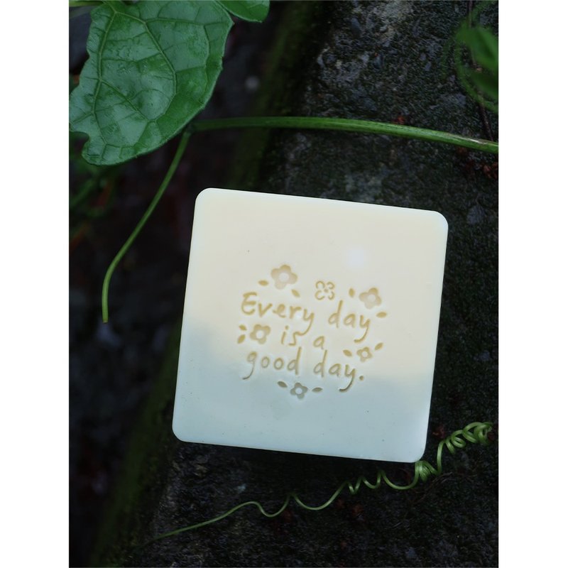【皂章A104】日日是好日 every day is a good day. - 蜡烛/香氛/手工皂 - 压克力 