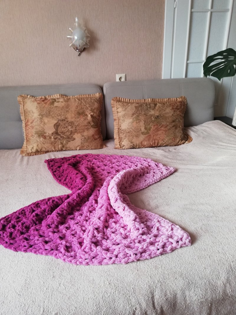 Exchanging gifts full size blanket Giant Knit Throw Gift Idea for her - 被子/毛毯 - 聚酯纤维 粉红色