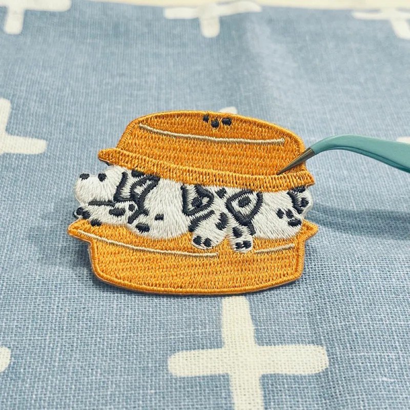 夜市狗狗  红豆饼 - 编织/刺绣/羊毛毡/裁缝 - 绣线 橘色