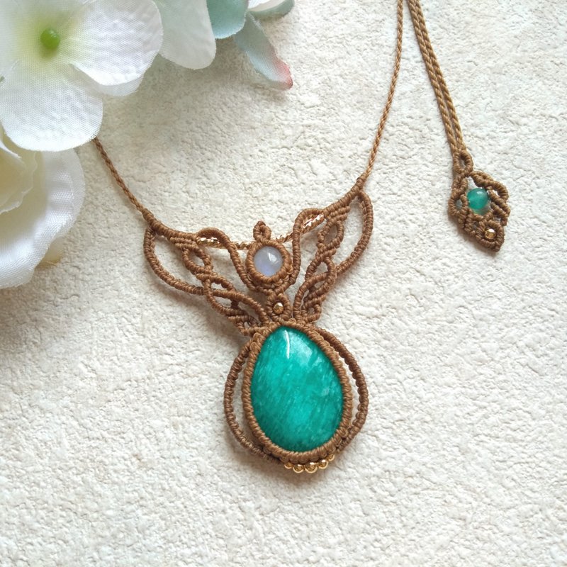 云端。天河石。月光石。南美巴西蜡线编织项链 - 项链 - 半宝石 绿色