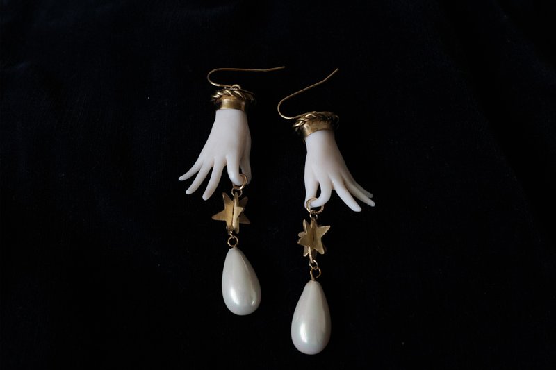 万事OK星星贝珠耳环-耳勾款 - 耳环/耳夹 - 铜/黄铜 金色